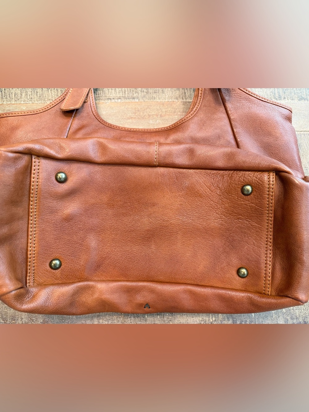 Vilenca Holland Leather Hobo Shoulder Bag - Picture 10 of 14